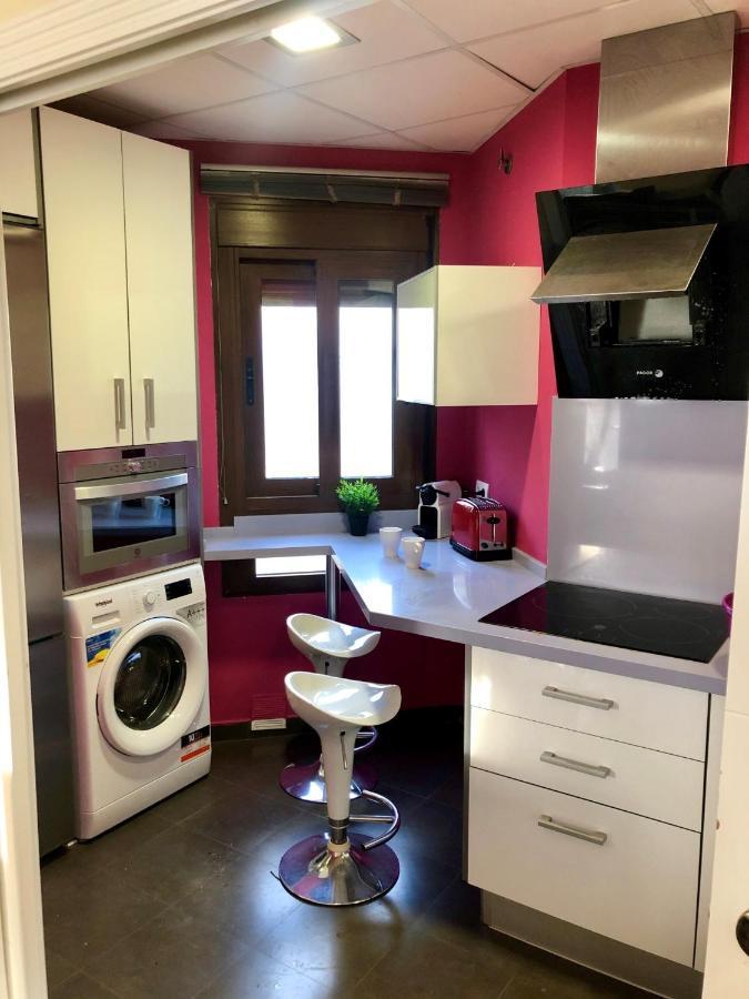 Gatu Premium Atico Caleta , Preferente Mayores De 25 Anos Y Familias 加的斯 外观 照片